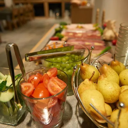 Weinhaus Am Schieferfels Alojamento de Acomodação e Pequeno-almoço