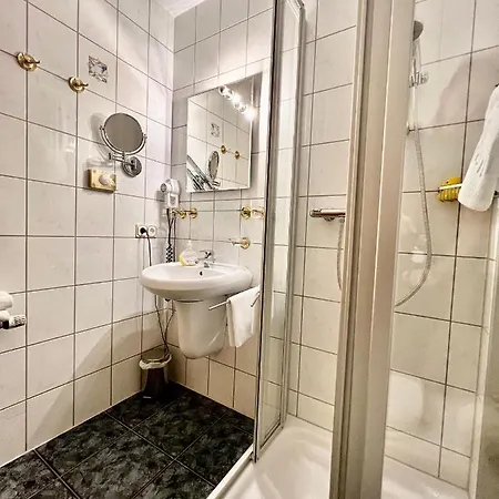 Weinhaus Am Schieferfels Nocleg ze śniadaniem Veldenz