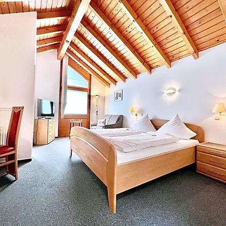 Weinhaus Am Schieferfels 3*