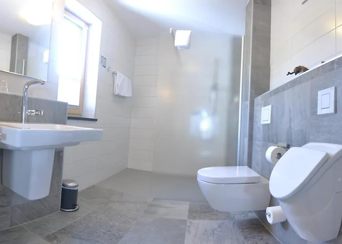 Weinhaus Am Schieferfels