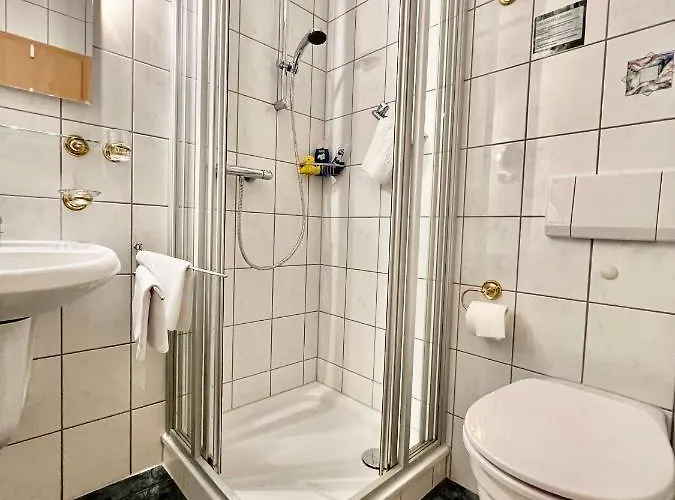 B&B Weinhaus Am Schieferfels 3*