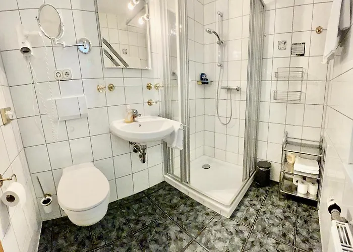 Weinhaus Am Schieferfels Veldenz