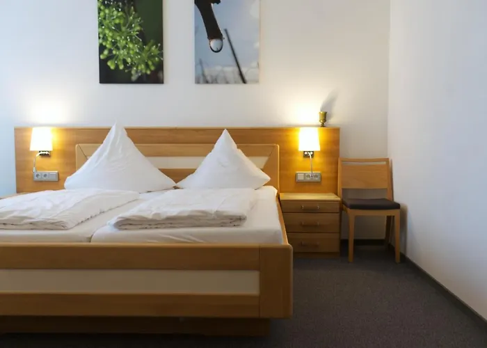 Weinhaus Am Schieferfels B&B 3*