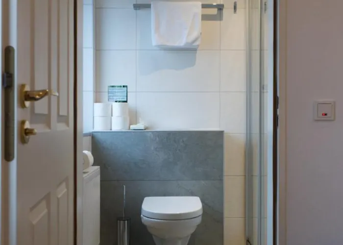 B&B Weinhaus Am Schieferfels