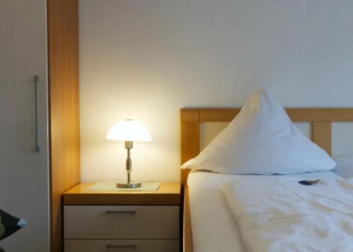 Weinhaus Am Schieferfels 3* Veldenz